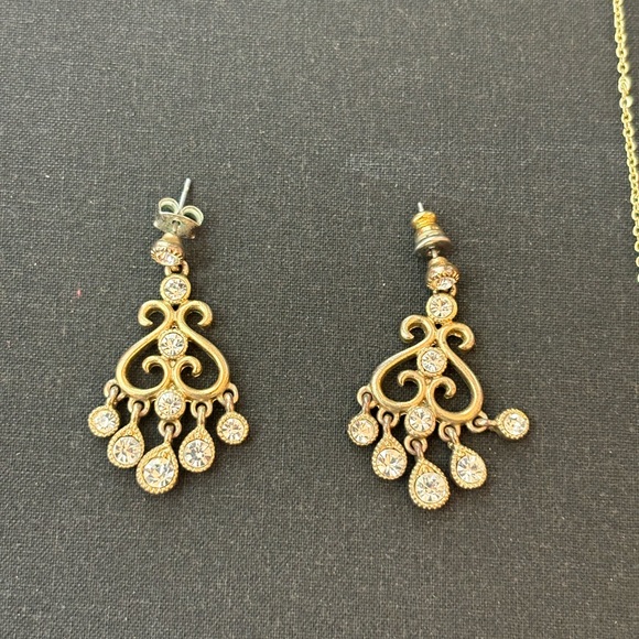 Elegant Gold Jewelry Set - 3 Earrings, Set of 3 Rings, and Necklace! -NWT - Picture 2 of 7